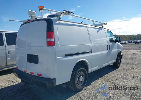 2018 Chevrolet Express 2500 Work Van from USA, damaged, VIN 1GCWGAFP9J1333504